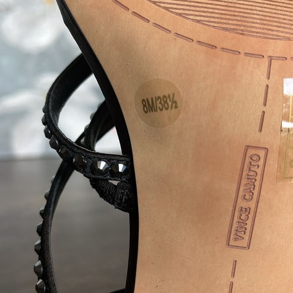 Vince Camuto Amarina heeled sandal, please refer to picture for size - Picture 14 of 16